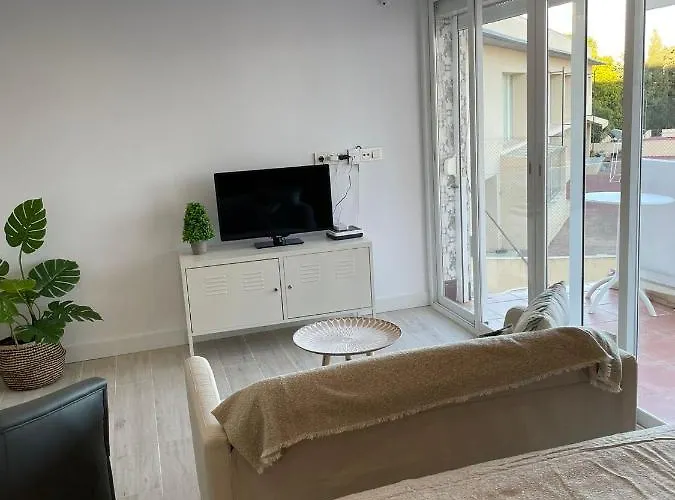 Apartment Tres Banderas *